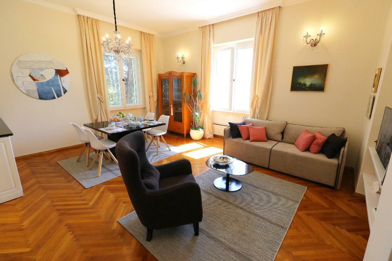 Apartment Miramare On The Beach 스플리트 외부 사진