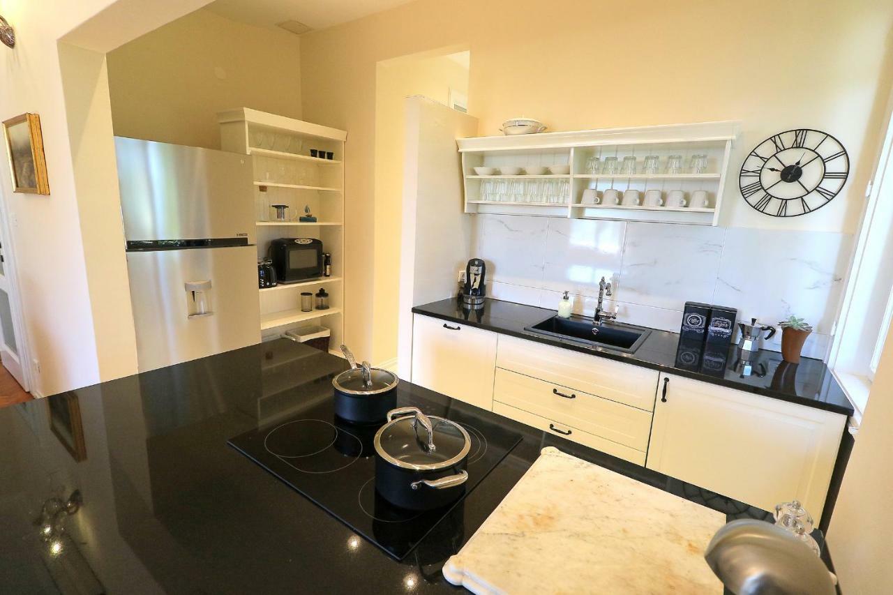 Apartment Miramare On The Beach 스플리트 외부 사진